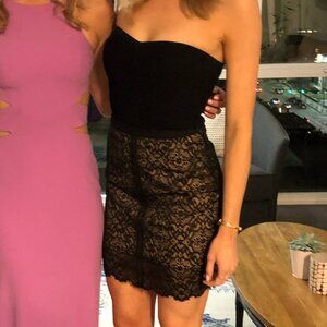 Aritzia Wilfred Black Lace Mini Skirt, Size 4
